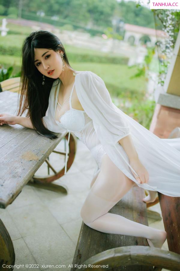 陈诗诗 诗诗 [XiuRen]高清写真图 2022.01.18 No.4476 诗诗kiki第13张图片